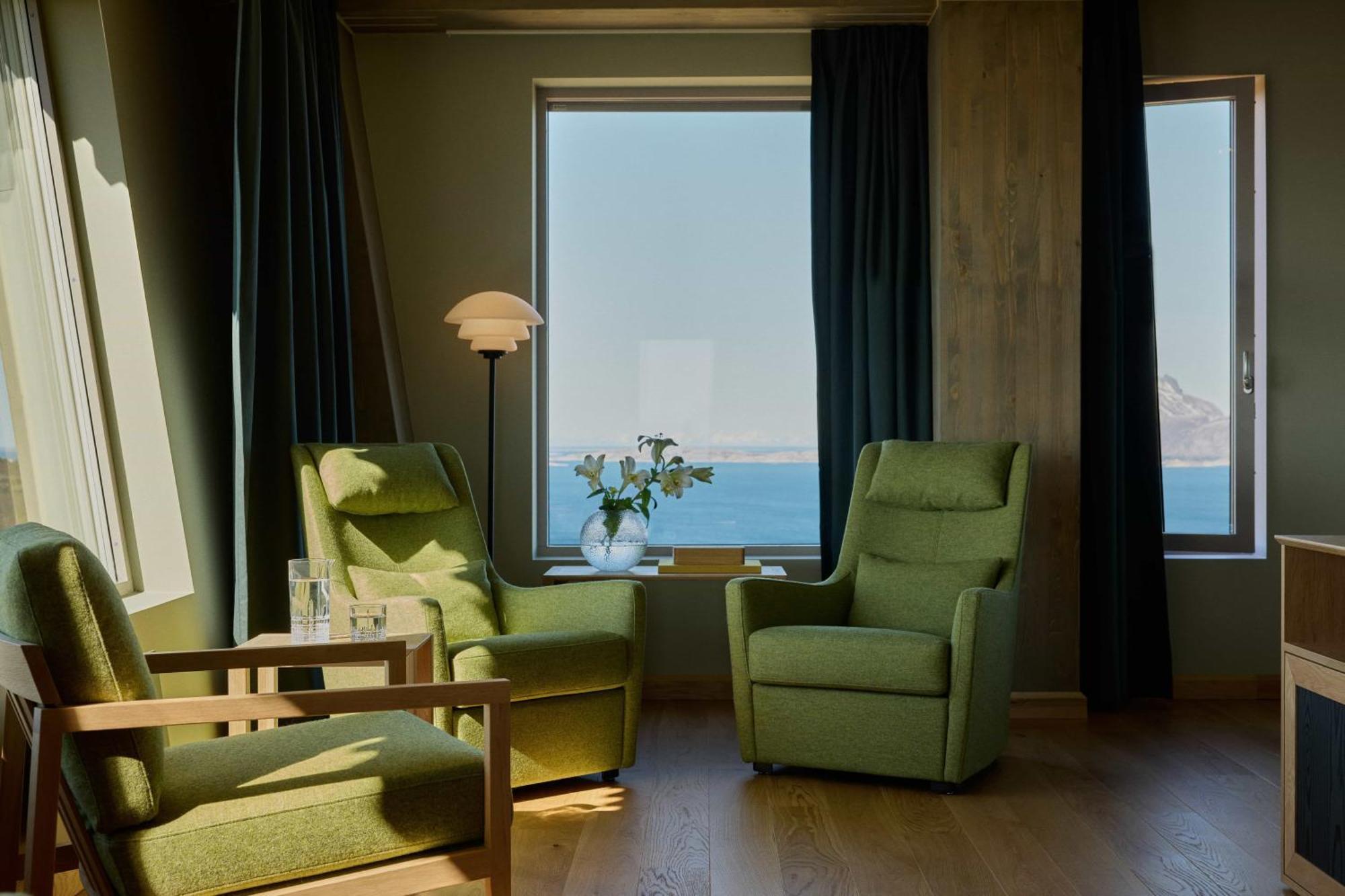 Wood Hotel Bodo Room photo
